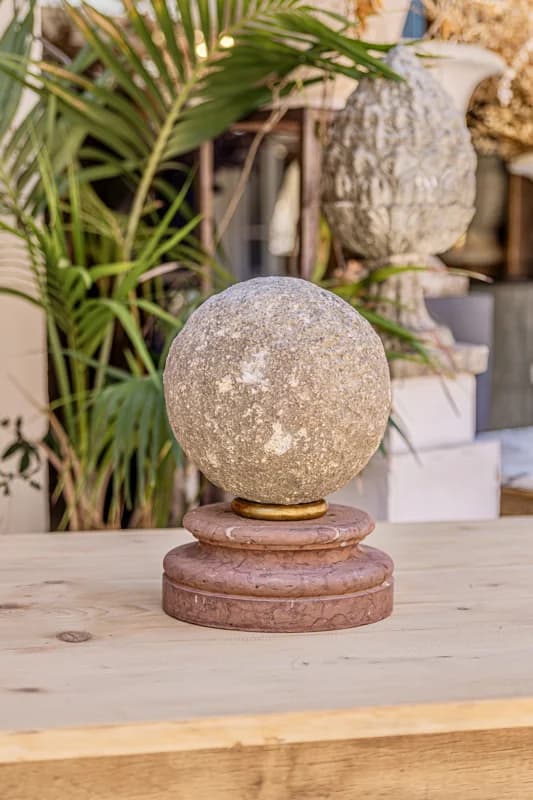ESFERA DE PIEDRA