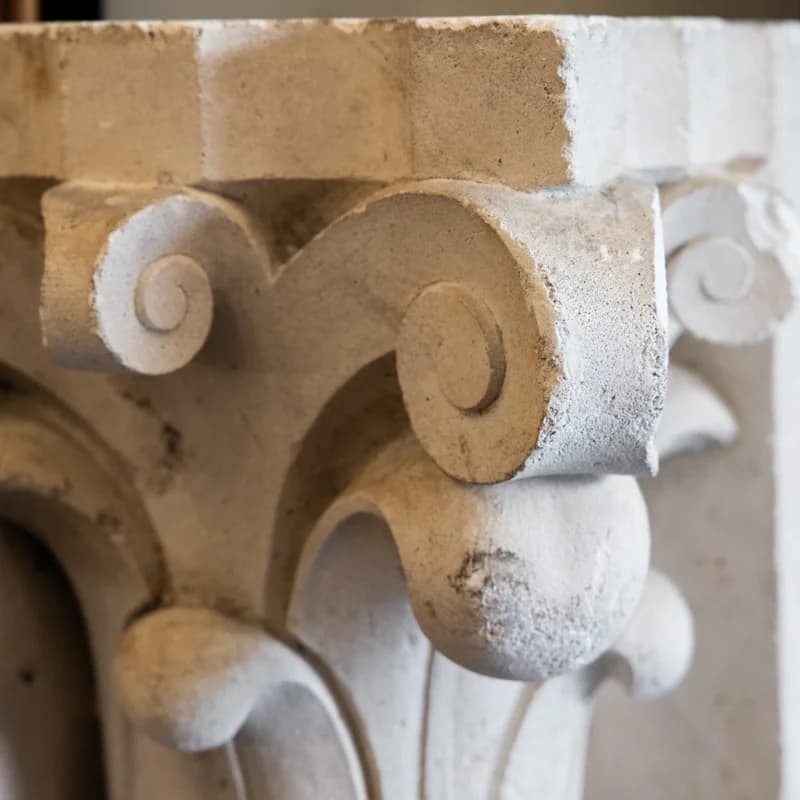CAPITELES DE PIEDRA